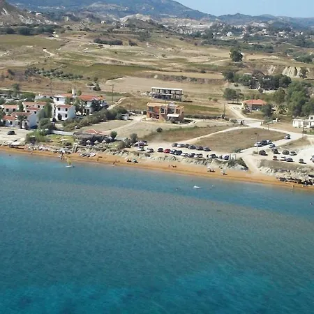 Alekos Beach Houses-roni Appartamento